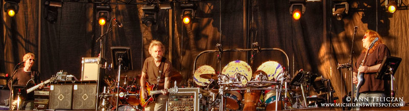 The Dead Performing at Rothbury 2009